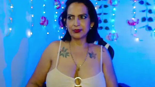 Isabelle sexy online show from February 28, 2025, 11:45 pm