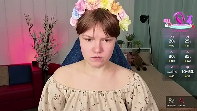 DreamyLuna online show from September 30, 2025, 8:14 pm