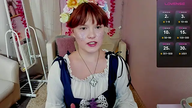 DreamyLuna online show from November 27, 2025, 8:33 pm