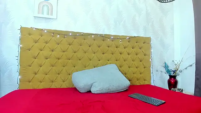Melody Megann online show from January 4, 2025, 7:13 pm