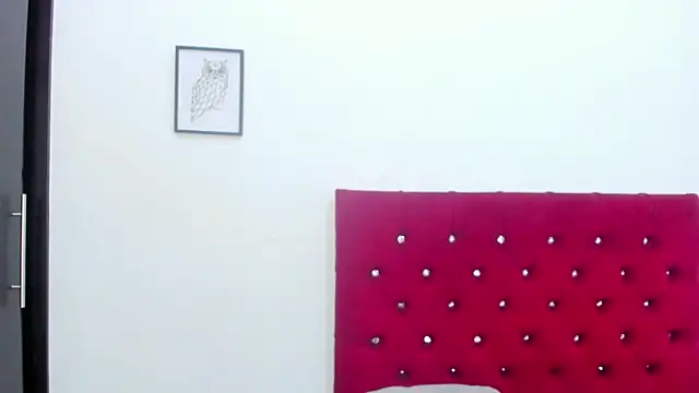 Snapshot of Melody_Megann chatting on June 6, 2026, 8:35 pm Melody Megann online show from June 6, 2026, 8:35 pm
