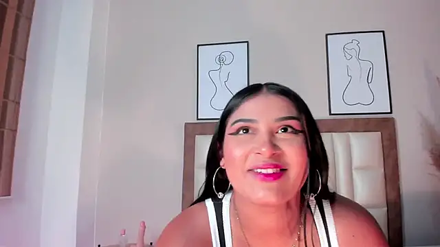 SaraBloomm online show from December 21, 2024, 6:02 pm