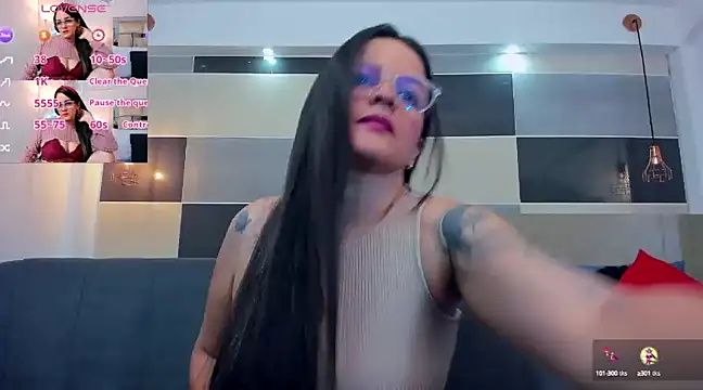 Zara Jackson online show from December 18, 2024, 6:35 pm