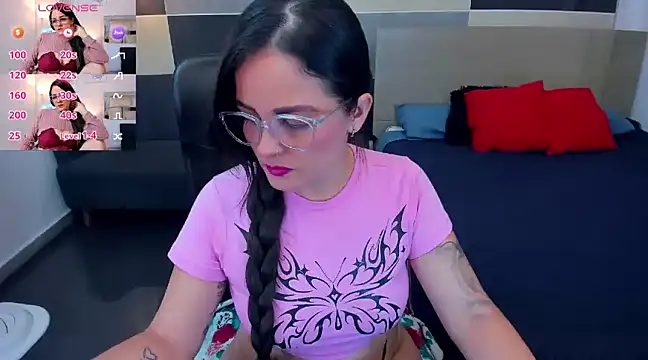 Zara Jackson online show from December 28, 2024, 7:01 pm