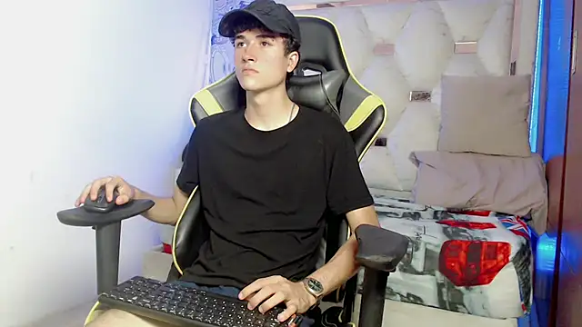 johnny cagee online show from September 28, 2025, 4:07 am