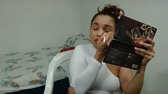 Agatha browser online show from September 18, 2025, 9:33 am