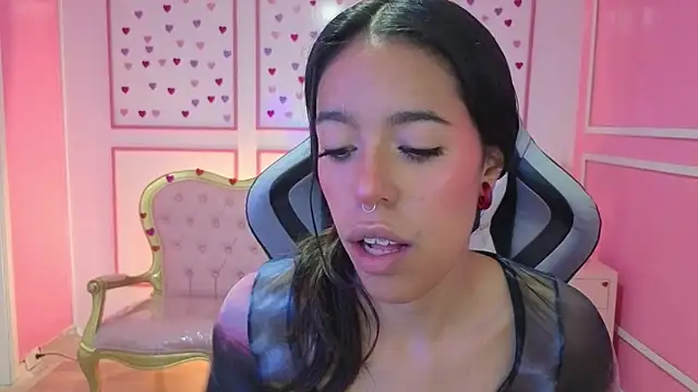 stephania t online show from September 19, 2025, 11:33 am