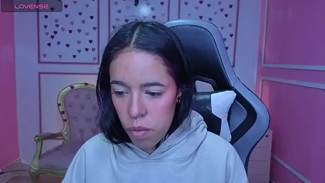 stephania t online show from November 1, 2025, 12:40 pm