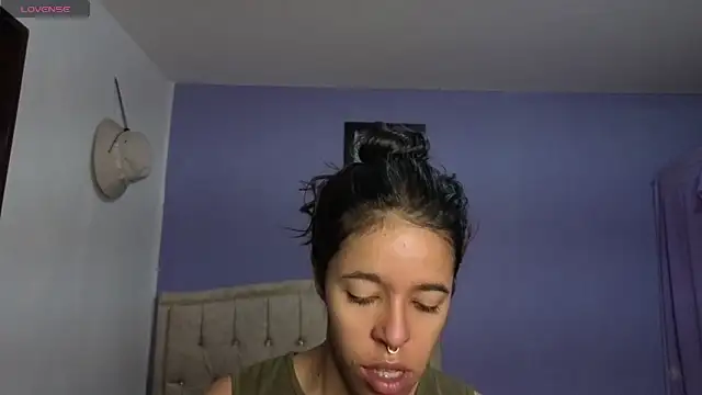 stephania t online show from June 4, 2026, 3:07 pm