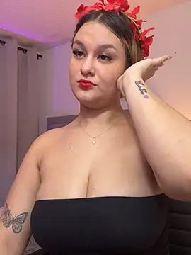 valeria gomezx online show from February 27, 2025, 6:42 pm