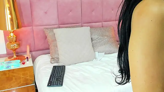 BrunnyGill online show from March 20, 2025, 11:23 pm