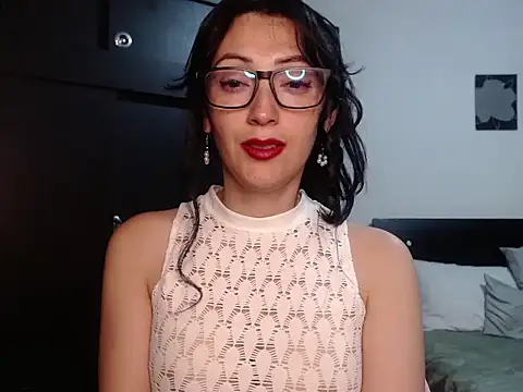 Snapshot of Alicee_moss chatting on July 24, 2026, 12:19 am Alicee moss online show from July 24, 2026, 12:19 am