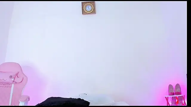 Snapshot of Pammela_Smith chatting on March 6, 2025, 4:19 am Pammela Smith online show from March 6, 2025, 4:19 am