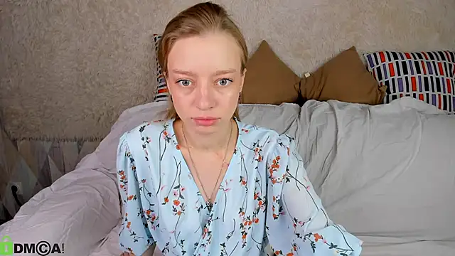 Michelle Blond online show from November 23, 2025, 8:58 am