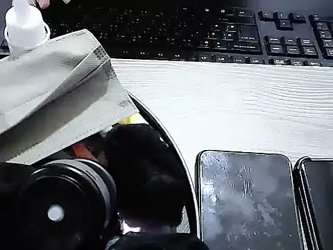 Snapshot of yourz_tw chatting on March 25, 2026, 5:52 pm yourz tw online show from March 25, 2026, 5:52 pm