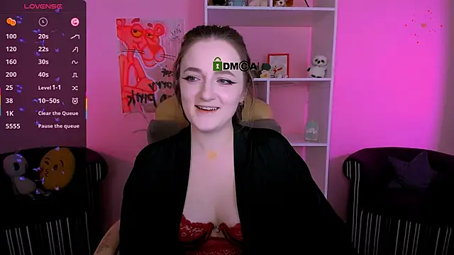 Snapshot of luna_berryy chatting on September 26, 2025, 7:51 pm luna berryy online show from September 26, 2025, 7:51 pm