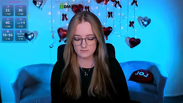 luna berryy online show from February 27, 2026, 7:58 pm