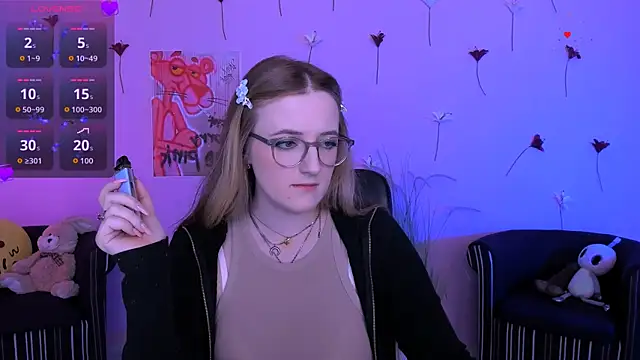 luna berryy online show from May 2, 2026, 8:14 pm