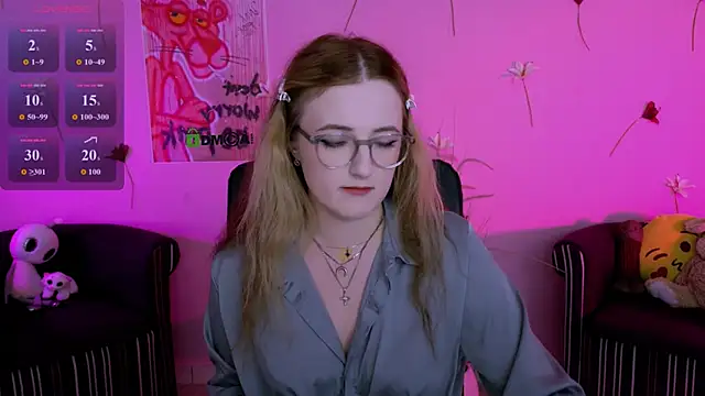 luna berryy online show from May 27, 2026, 7:22 pm