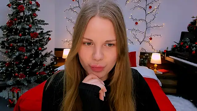 Snapshot of holy_kitty chatting on December 25, 2024, 7:34 pm holy kitty online show from December 25, 2024, 7:34 pm