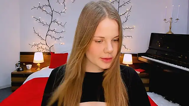 Snapshot of holy_kitty chatting on January 30, 2025, 6:13 am holy kitty online show from January 30, 2025, 6:13 am