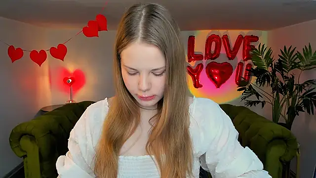 Snapshot of holy_kitty chatting on March 11, 2025, 6:10 am holy kitty online show from March 11, 2025, 6:10 am