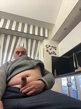 Snapshot of pantomax chatting on February 13, 2025, 1:15 pm pantomax online show from February 13, 2025, 1:15 pm