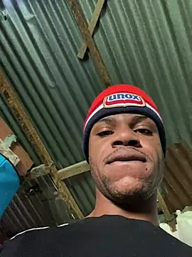 Snapshot of ElNegroRony chatting on December 7, 2024, 2:35 pm ElNegroRony online show from December 7, 2024, 2:35 pm