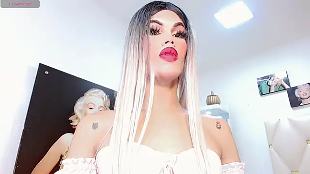 Niccolls Princess online show from February 10, 2025, 1:57 am