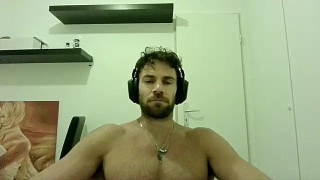 Snapshot of alpha-hunk chatting on September 20, 2025, 7:04 pm alpha-hunk online show from September 20, 2025, 7:04 pm