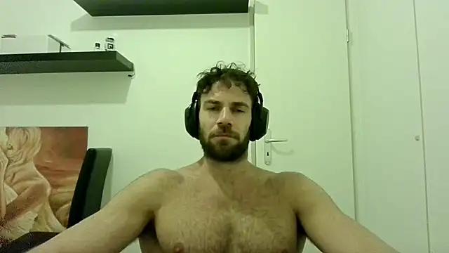 Snapshot of alpha-hunk chatting on September 30, 2025, 7:08 pm alpha-hunk online show from September 30, 2025, 7:08 pm