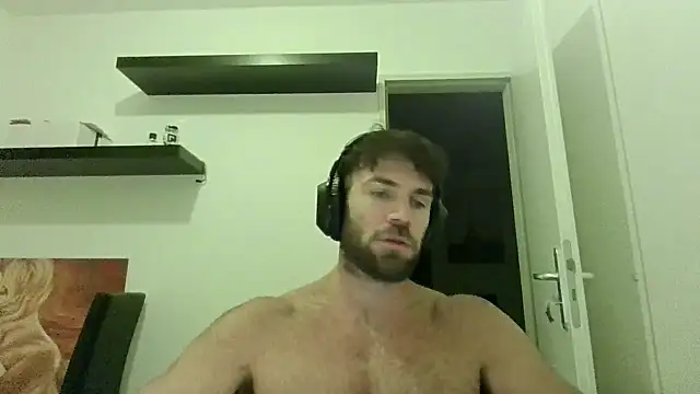 Snapshot of alpha-hunk chatting on October 5, 2025, 7:12 pm alpha-hunk online show from October 5, 2025, 7:12 pm