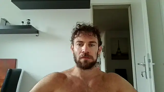 Snapshot of alpha-hunk chatting on October 6, 2025, 10:45 am alpha-hunk online show from October 6, 2025, 10:45 am