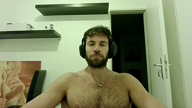 Snapshot of alpha-hunk chatting on October 19, 2025, 7:25 pm alpha-hunk online show from October 19, 2025, 7:25 pm