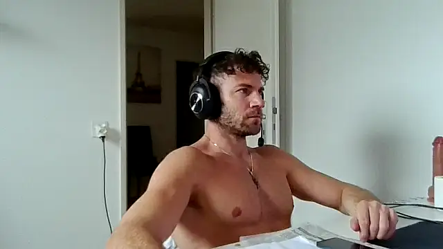 alpha-hunk online show from April 15, 2026, 12:12 pm