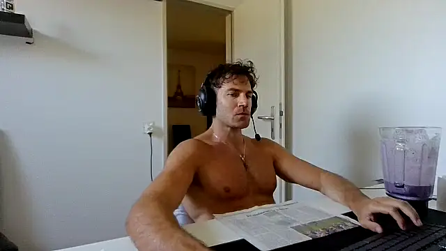 alpha-hunk online show from April 25, 2026, 10:18 am