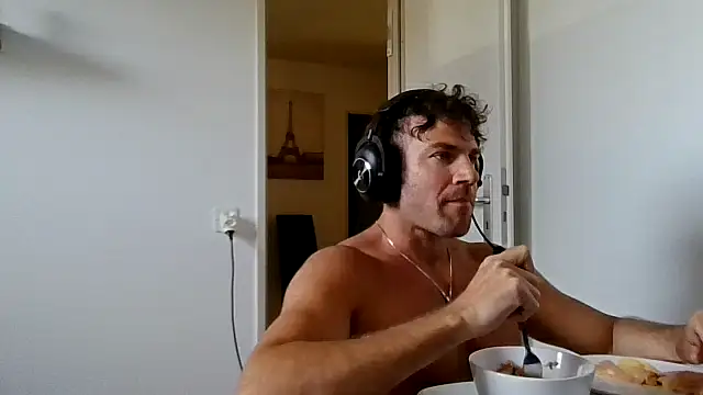 alpha-hunk online show from April 27, 2026, 2:04 pm