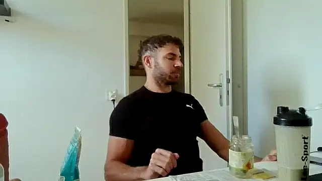 alpha-hunk online show from June 1, 2026, 9:22 am