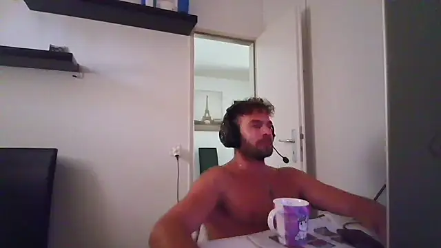 Snapshot of alpha-hunk chatting on July 25, 2026, 12:47 pm alpha-hunk online show from July 25, 2026, 12:47 pm