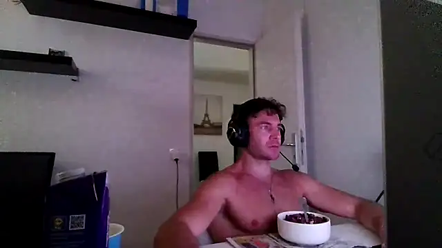 Snapshot of alpha-hunk chatting on July 30, 2026, 10:03 am alpha-hunk online show from July 30, 2026, 10:03 am