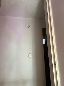 Snapshot of ariiel_ chatting on October 28, 2025, 12:09 pm ariiel  online show from October 28, 2025, 12:09 pm