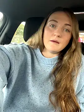 Snapshot of BustyBonnieUK chatting on October 15, 2025, 12:16 pm BustyBonnieUK online show from October 15, 2025, 12:16 pm