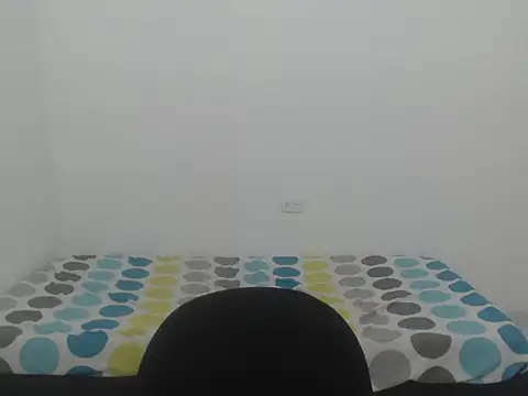 estefania224 online show from February 27, 2026, 12:10 am