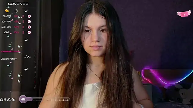bellaelya online show from February 17, 2025, 11:55 am