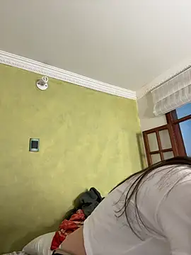 Snapshot of aurora_divine chatting on September 17, 2025, 10:44 pm aurora divine online show from September 17, 2025, 10:44 pm