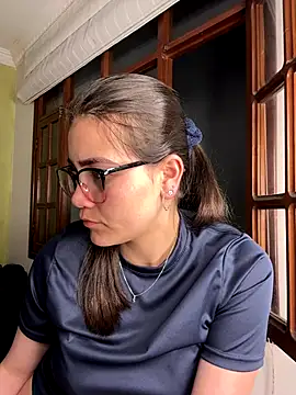 Snapshot of aurora_divine chatting on October 9, 2025, 11:58 pm aurora divine online show from October 9, 2025, 11:58 pm