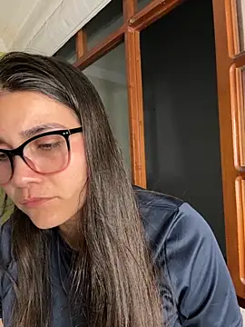 Snapshot of aurora_divine chatting on October 13, 2025, 12:10 am aurora divine online show from October 13, 2025, 12:10 am