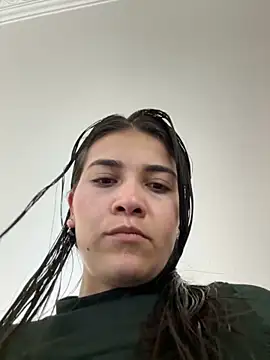 Snapshot of aurora_divine chatting on October 13, 2025, 1:00 pm aurora divine online show from October 13, 2025, 1:00 pm