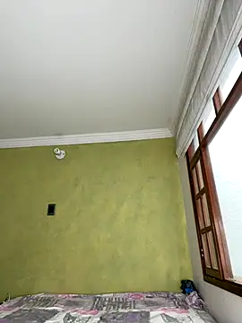 Snapshot of aurora_divine chatting on October 31, 2025, 1:01 pm aurora divine online show from October 31, 2025, 1:01 pm