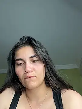 aurora divine online show from November 20, 2025, 10:42 pm